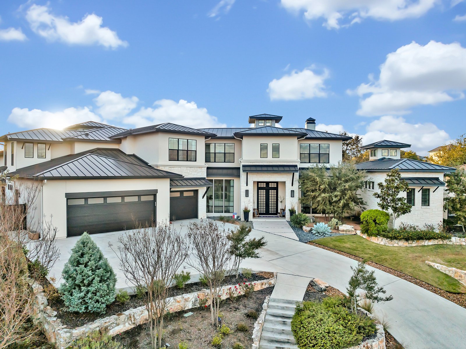 Luxury Home Design Trends: Comfort & Ease Of Living Are Key